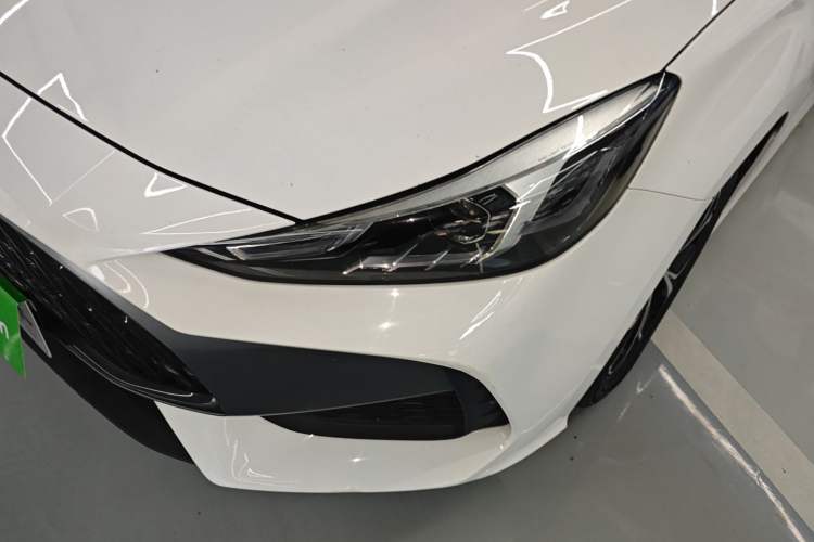 Used MG 5 2022 180 DVVT CVT Youth Luxury Edition
