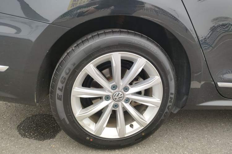 Used Volkswagen Passat 2017 330TSI DSG Luxury Edition
