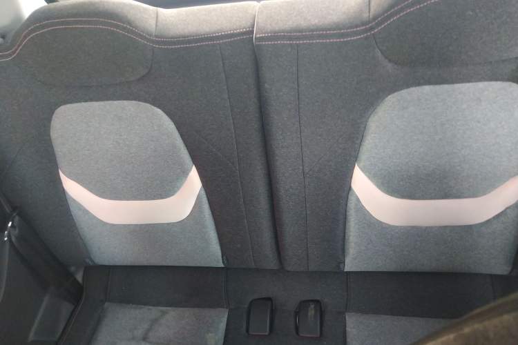 Used Chery QQ Ice Cream 2022 170km Sundae Phosphate Lithium-Ion