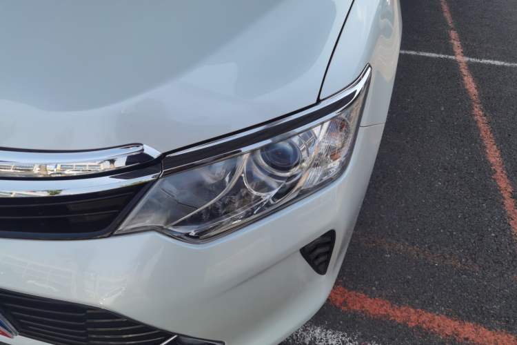 Used Toyota Camry 2016 2.0E 10th Anniversary Elite Edition
