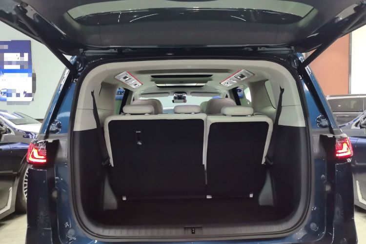 Used VOYAH Dream 2025 PHEV Four-Wheel-Drive Flagship Kunpeng Edition
