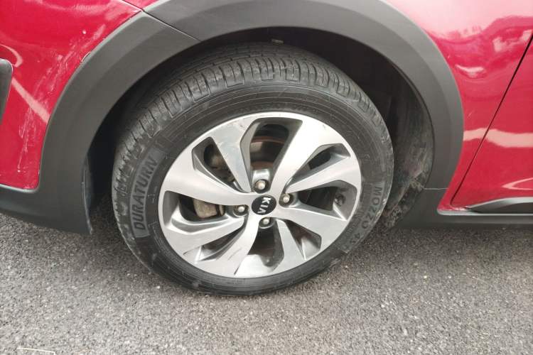 Used Kia KX Cross 2017 1.4L AT GLS