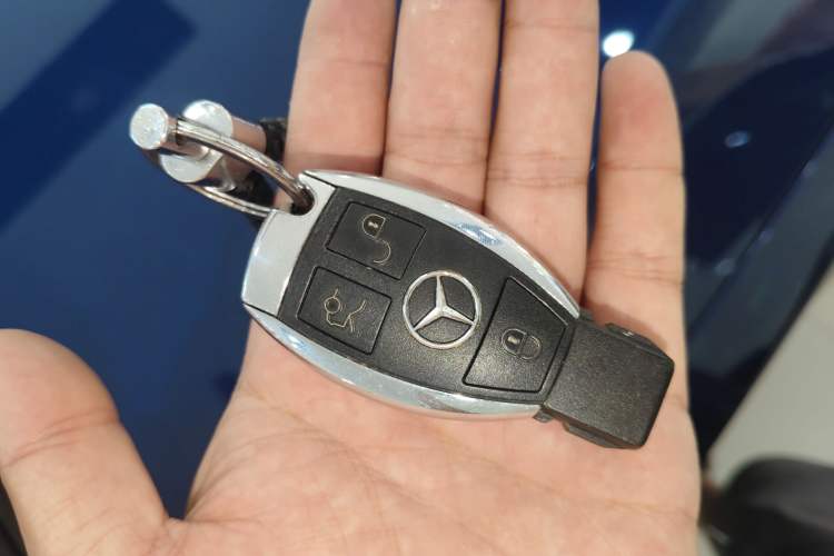 Used Mercedes-Benz C-Class 2017 Facelift C 200 L 4MATIC Sport Edition
