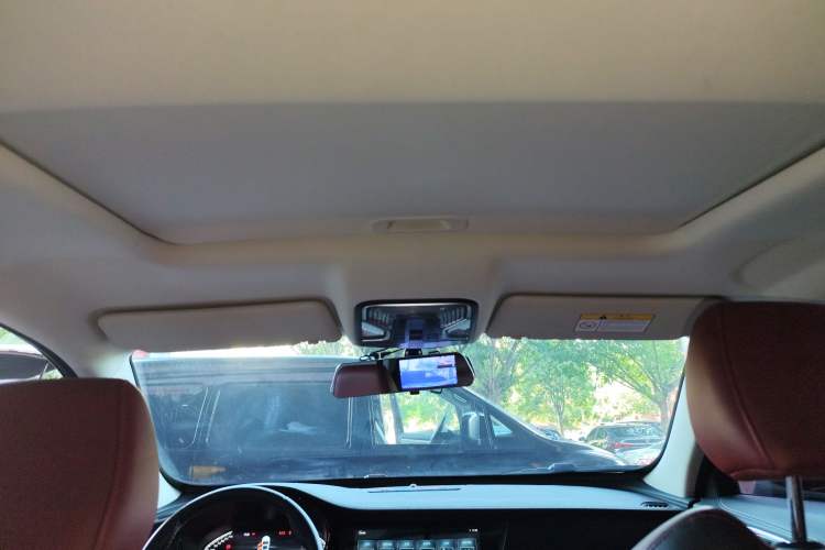 Used Changan CS85 COUPE 2019 1.5T DCT Dynamic Version China VI Standard
