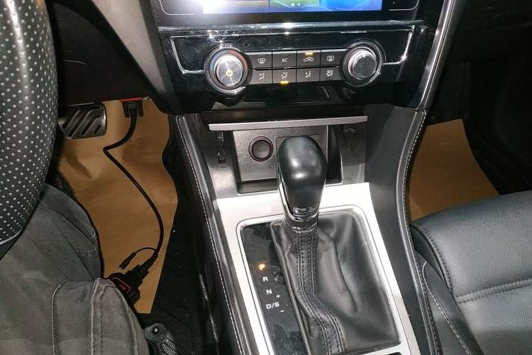 Used MG 6 2017 20T Automatic Luxury Smart Connect Version China V Standard
