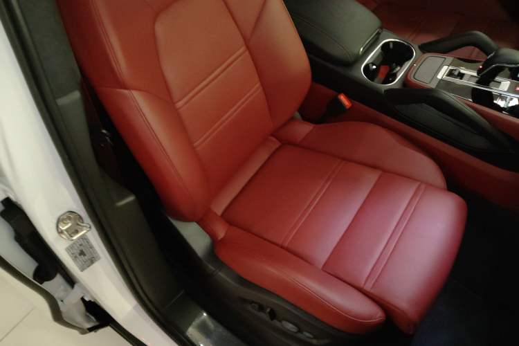 Used Porsche Cayenne E-Hybrid 2023 Cayenne E-Hybrid 2.0T Platinum Edition