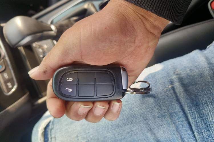 Used  Cherokee 2019 2.0T Two-Wheel Drive Smart Enjoyment Version China V
