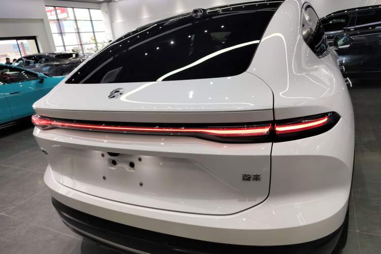 Used Nio EC6 2024 75 kWh
