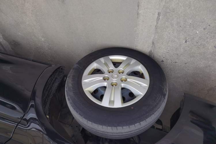 Used FORTHING Lingzhi 2019 M5L 1.6L 9-Seater Base Model China VI Standard