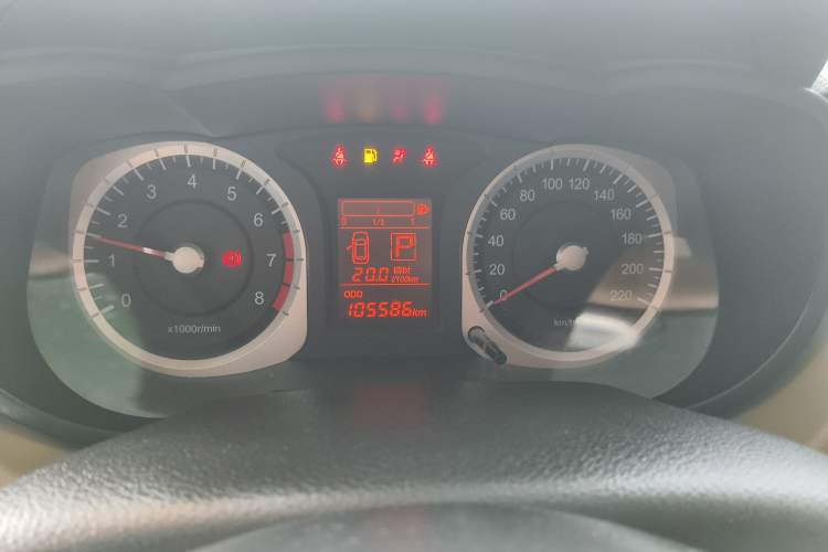 Used Venucia R50 2013 1.6L Automatic Fashion Edition