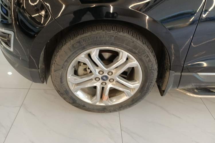 Used Ford Edge 2018 EcoBoost 245 Two-Wheel-Drive Titanium 7-Seater China V Standard
