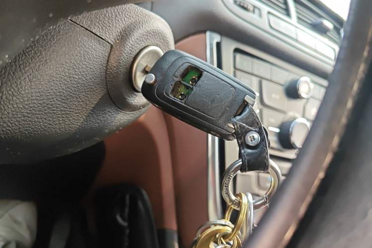 Used Buick Encore 2015 1.4T Automatic Two-Wheel Drive Urban Elite Version