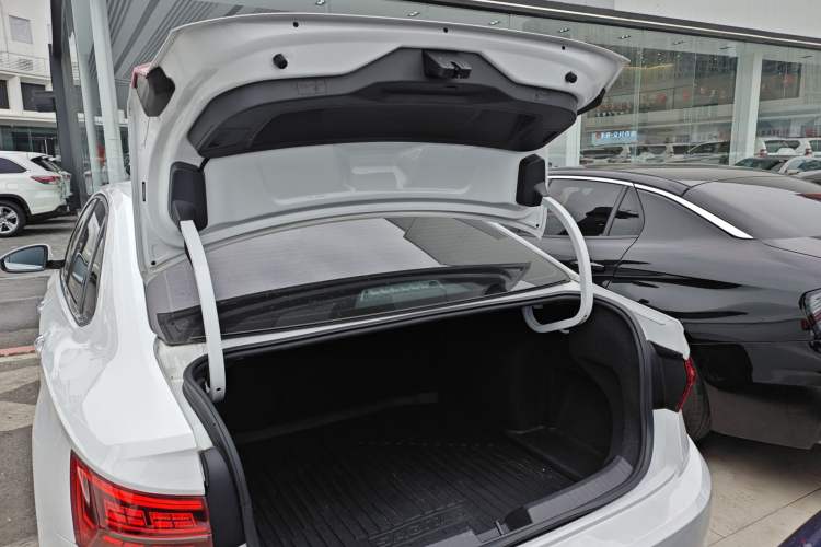 Used Volkswagen Sagitar 2022 280TSI DSG Flyover Edition