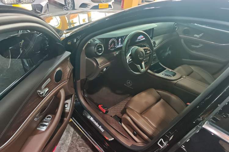 Used Mercedes-Benz E-Class 2020 Facelift E 260 L
