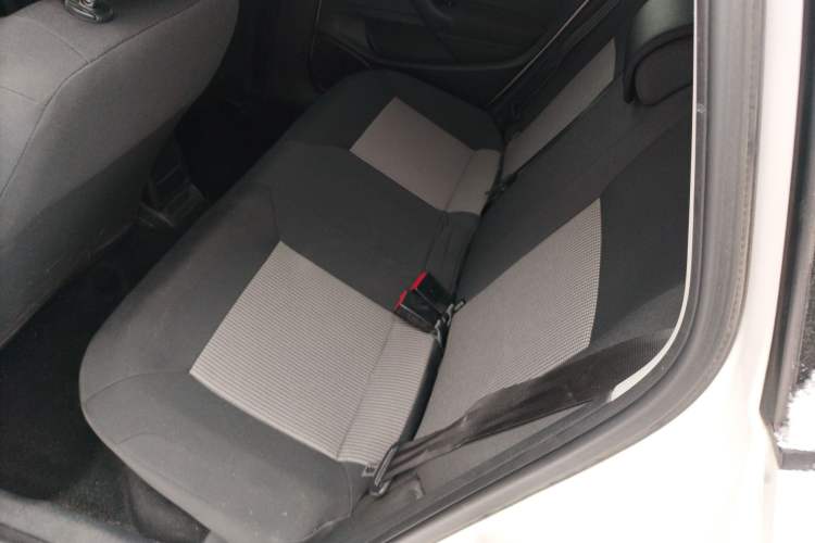 Used Volkswagen Polo 2016 1.4L Manual Fashion Model