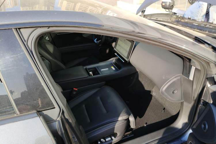 Used  12 2025 Ultra Extended-Range Edition
