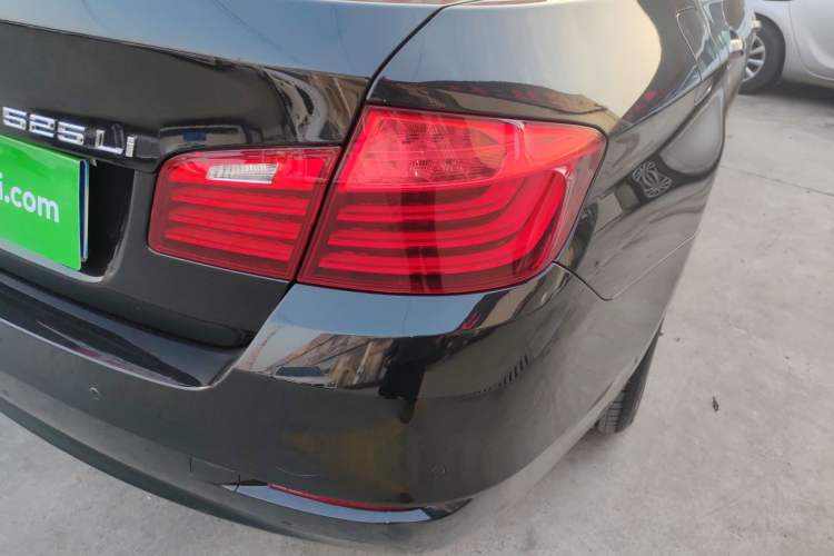 Used BMW 5 Series 2017 520Li Elegant Edition
