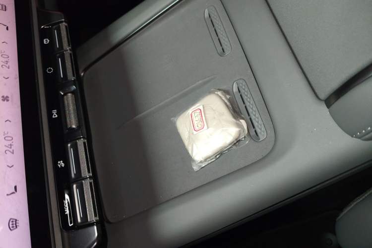 Used Zeekr 7X 2025 100 kWh Long-Range Rear-Wheel Drive with Intelligent Driving Features