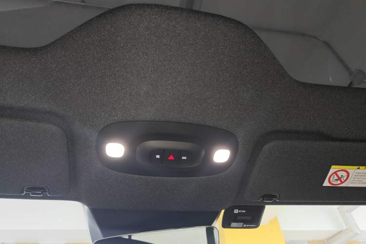Used Xiaomi Auto SU7 2024 Rear-Drive Long-Range Intelligent Driving Version
