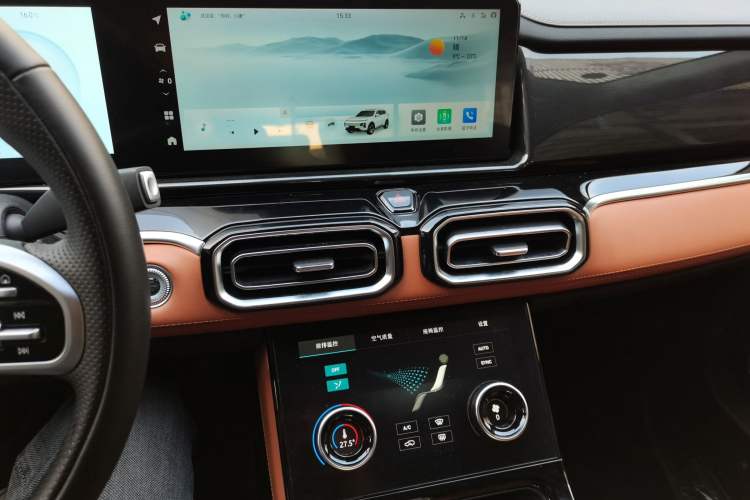 Used  Shanhai L7 2024 1.5T 120km ULTRA 7-Seater
