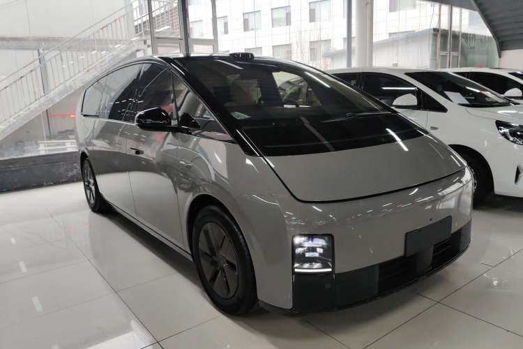 Used Li Auto MEGA 2025 Home Family Special Edition