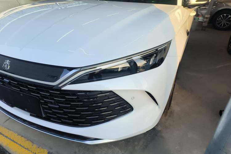 Used BYD Qin L 2025 DM-i Smart Drive 120KM Superior Model
