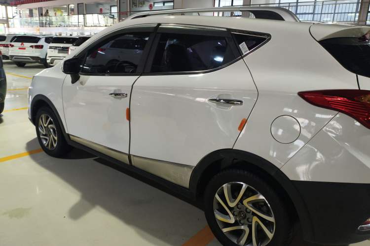 Used  Refine S3 2016 1.5L CVT Luxury Smart Premium Edition
