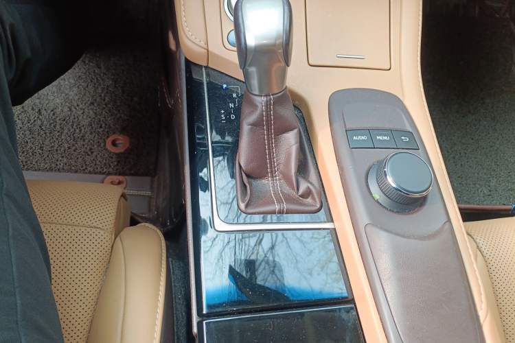 Used Lexus ES 2015 200 Elite Edition