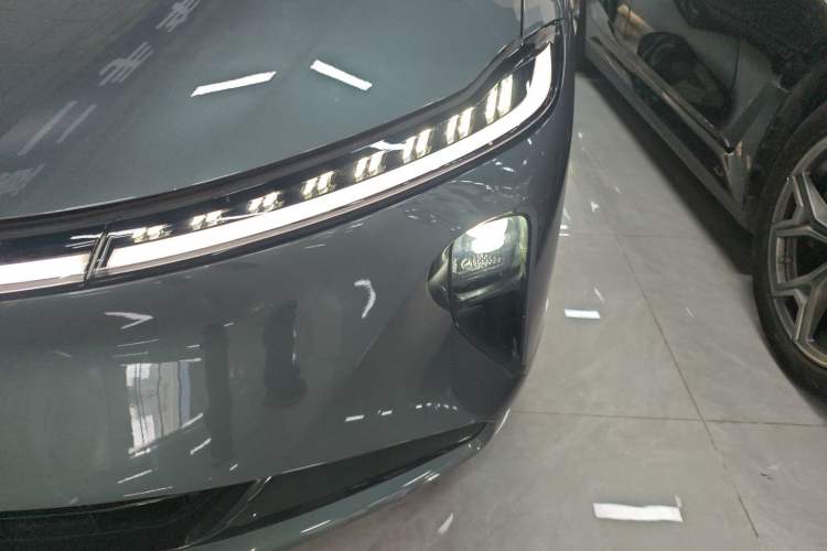 Used  A07 2025 All-Electric "Real Bargain" 525 Luxury Model
