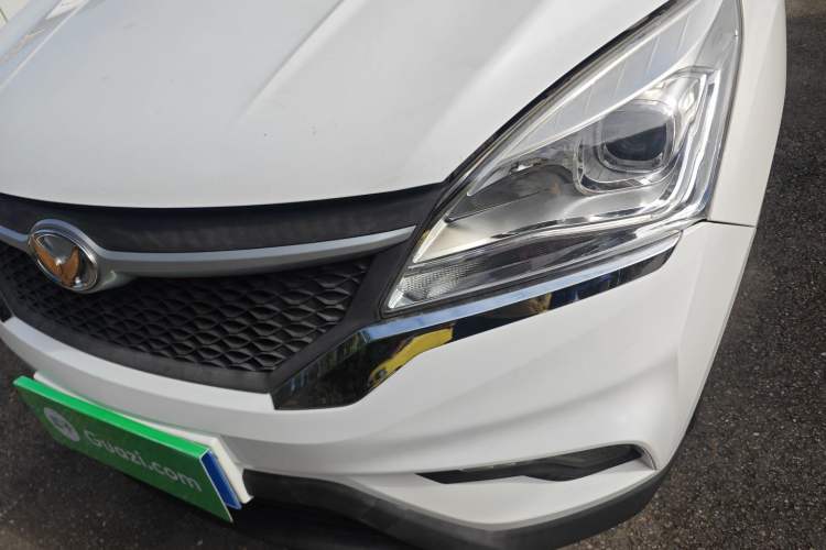 Used HYOSOW H3 2015 1.5L Manual Comfort Model
