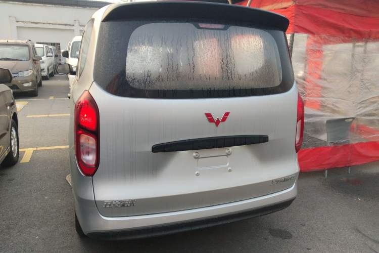 Used Wuling Hongguang New Energy 2024 All-Electric Model 300KM Practical Version
