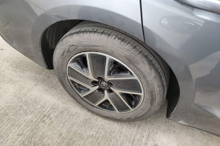 Used BYD Qin L 2025 DM-i Smart Drive 120KM Superior Model
