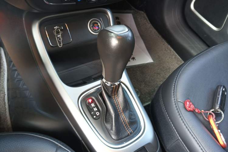 Used  Compass 2017 200T Automatic Family Edition
