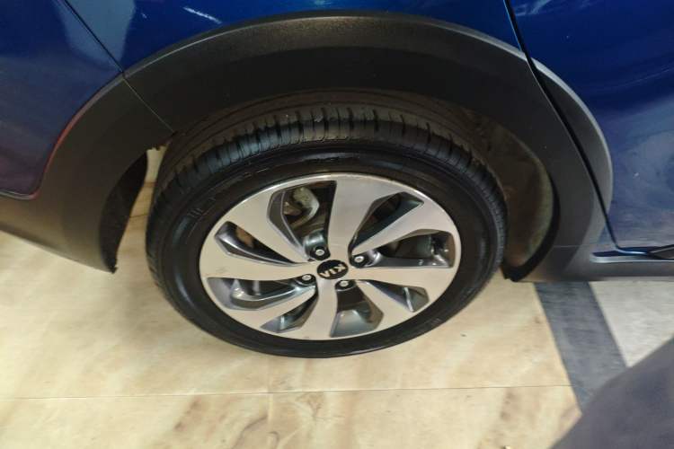 Used Kia KX Cross 2017 1.4L AT GLS
