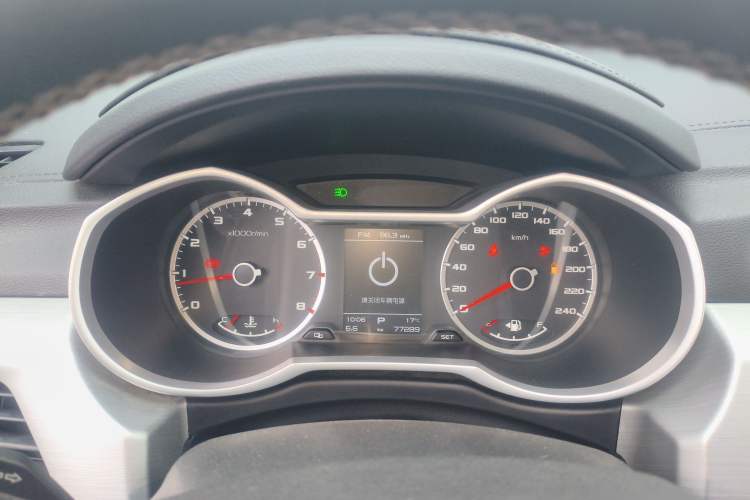 Used Geely Auto Emgrand X7 Sport 2016 1.8TD Automatic ZhiShang Model
