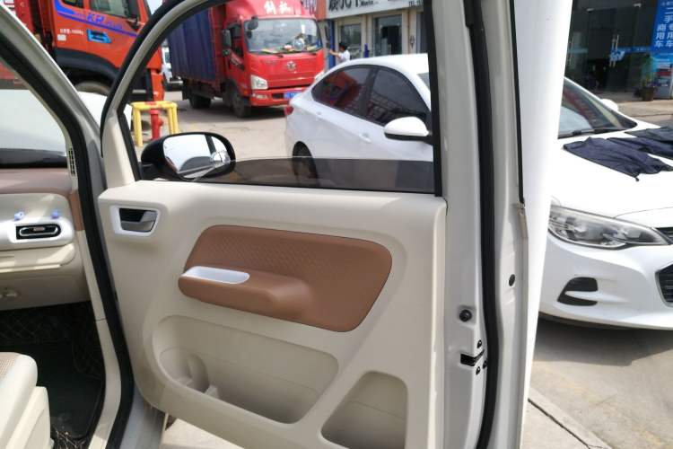 Used Wuling Hongguang MINIEV 2024 3rd Generation 215km Advanced Version
