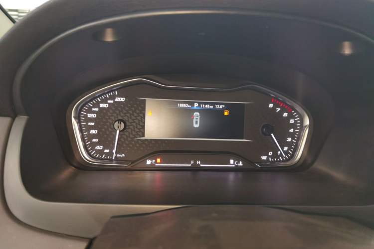 Used SAIC MAXUS G20 2021 Facelifted PLUS 2.0T Gasoline Automatic Luxury Edition
