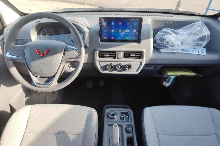 Used Wuling Yangguang 
