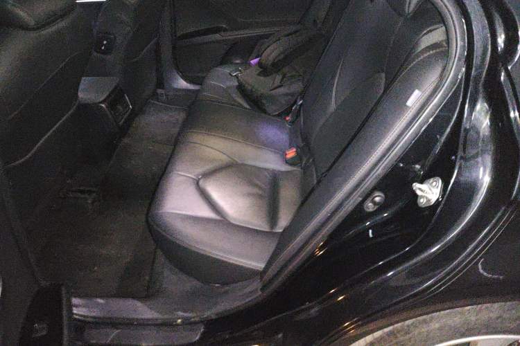 Used Toyota Camry 2023 2.0GVP Premier Edition
