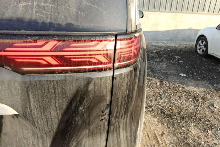 Used Denza D9 2024 DM-i 980 Four-Wheel Drive Prestige Model
