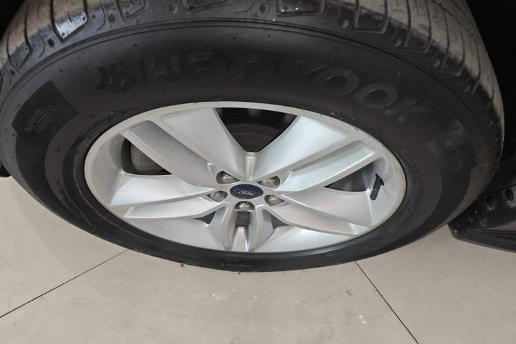 Used Ford Edge 2018 EcoBoost 245 Two-Wheel-Drive Platinum Edition 7-Seater China V Emission Standard