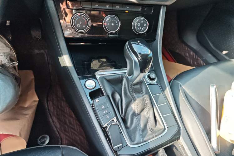 Used Volkswagen Sagitar 2020 280TSI DSG Comfort Version China VI Standard
