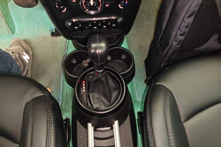 Used  Countryman 2014 1.6L COOPER Fun
