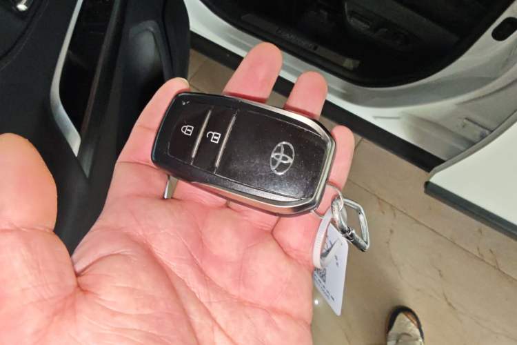 Used Toyota Harrier 2023 2.0L CVT Two-Wheel Drive Deluxe Edition