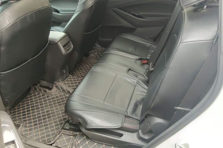 Used Chevrolet Orlando 2019 Redline 530T Automatic Enjoyment Version (5+2 Seating) China VI
