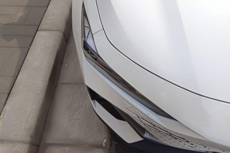 Used Changan UNI-V 2022 1.5T Prestige Version