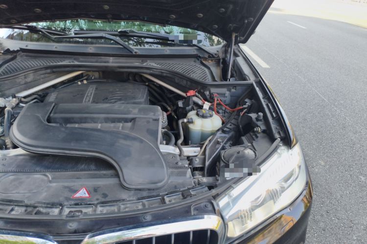 Used BMW X5 2015 xDrive28i
