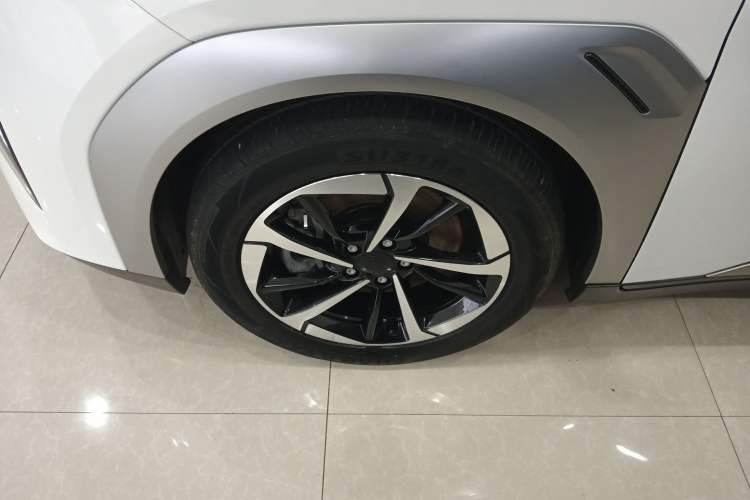 Used AION Y 2023 Younger Star Edition