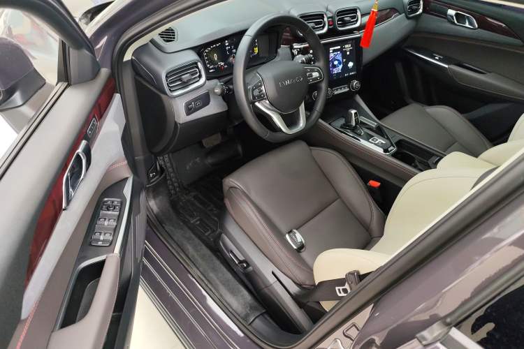 Used Lynk & Co 02 2020 1.5T DCT Two-Wheel Drive Zhaopu Version
