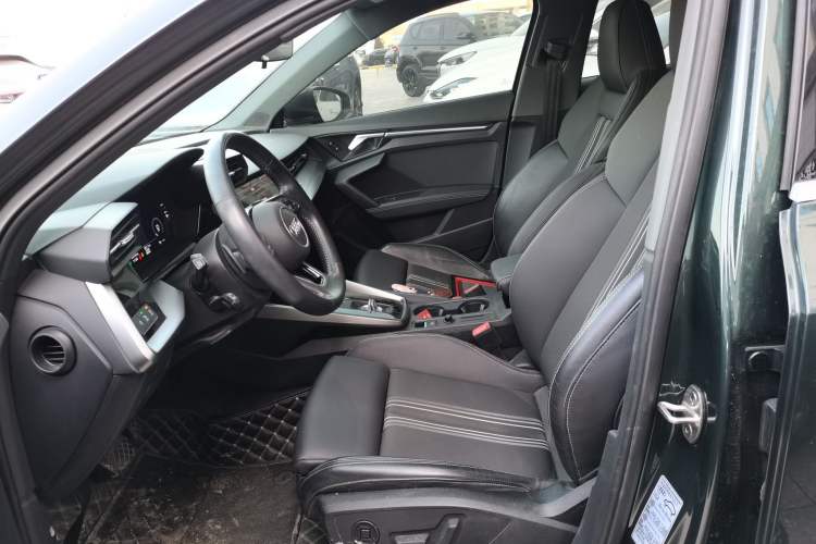 Used Audi A3 2021 Sportback 35 TFSI Fashionable Sports Model
